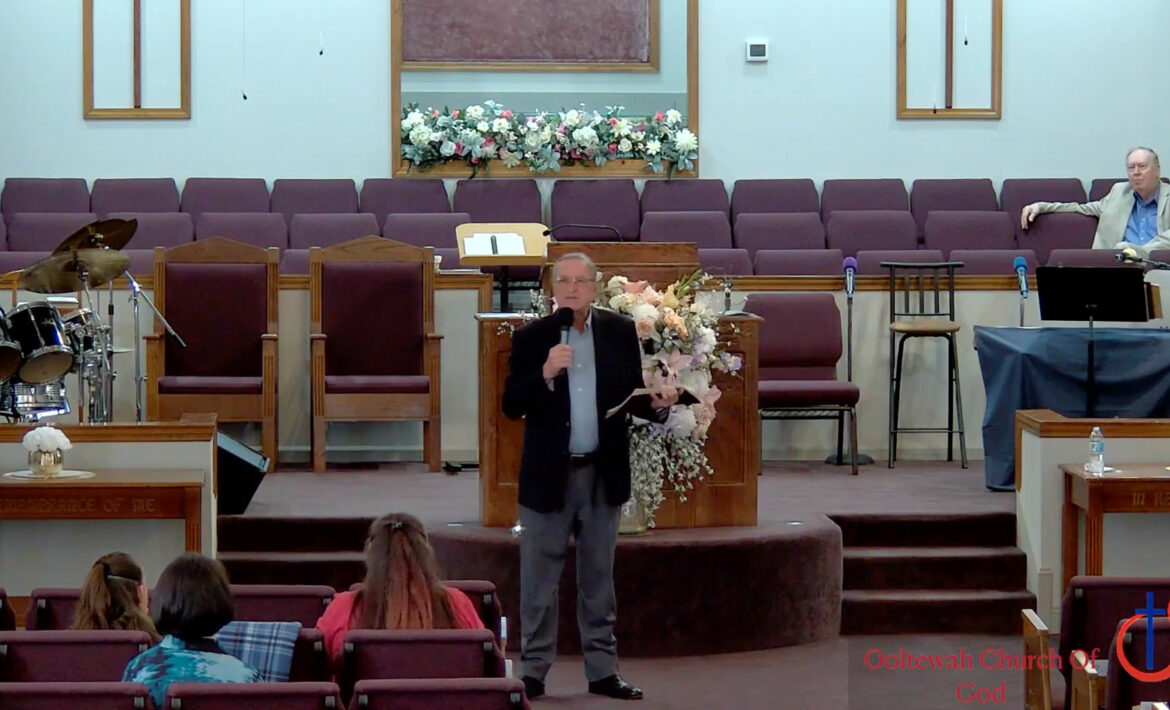 Jimmy Lindsey preaching.